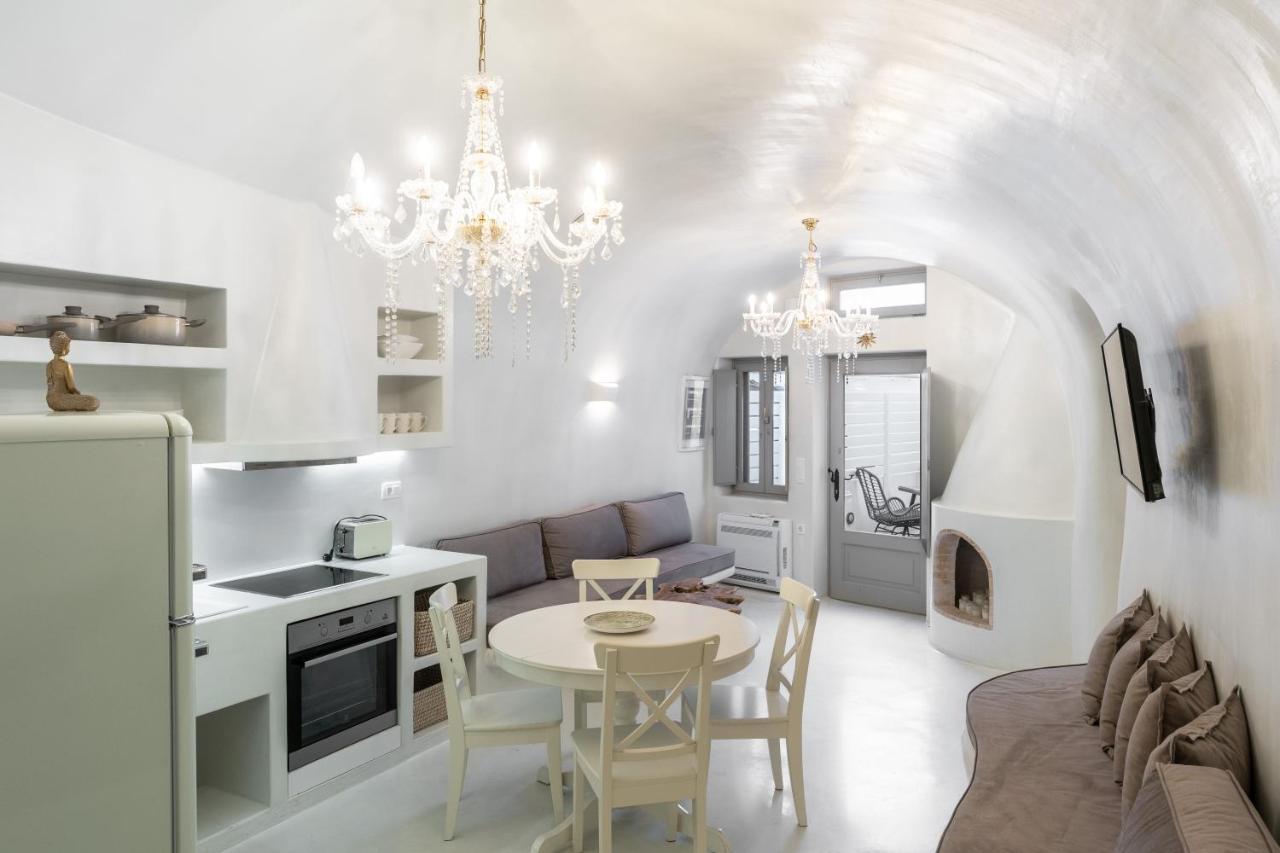 Sun Naam Home Santorini With Heated Jacuzzi 카르테라도스 외부 사진